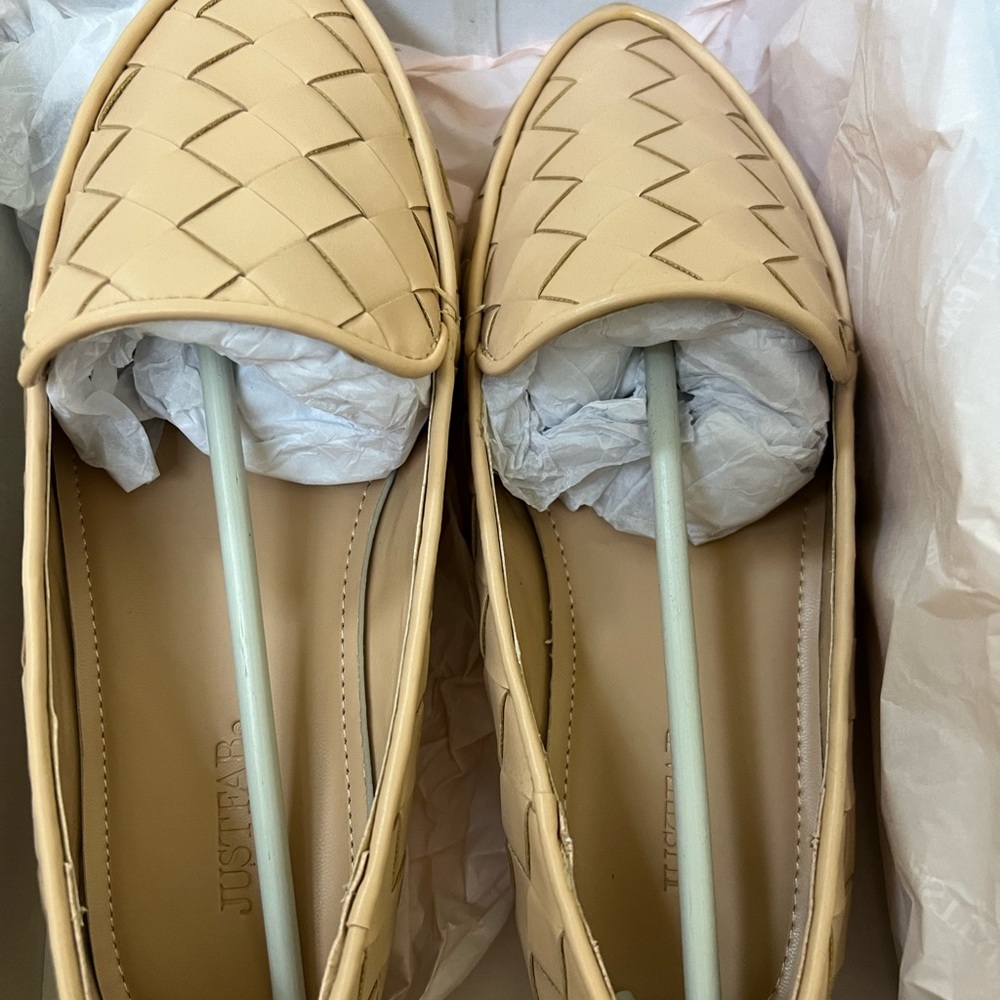 Just fab beige flats wide width